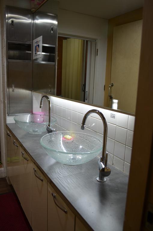 The Style Guesthouse Тегу Екстер'єр фото